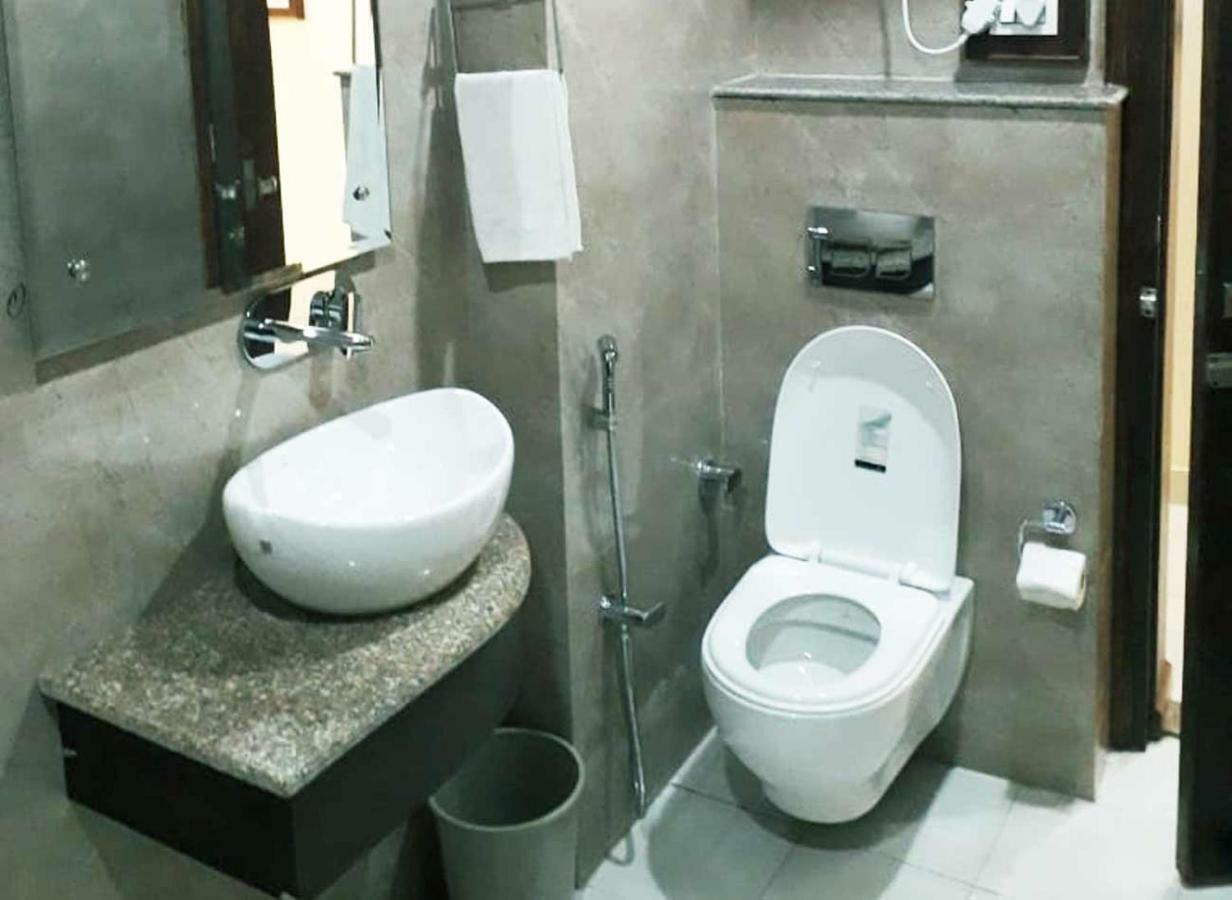 Hotel Katra Royal Stay Ngoại thất bức ảnh